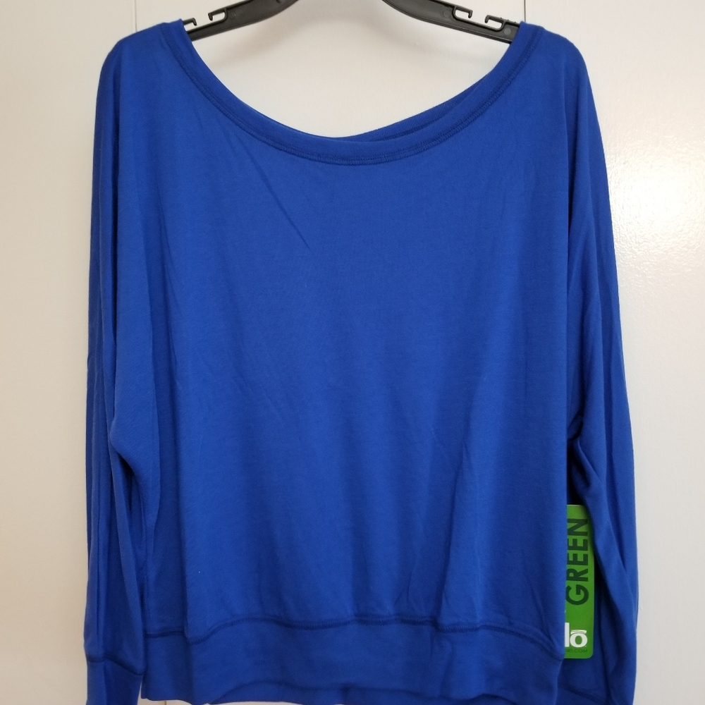 Blue large long sleeve top